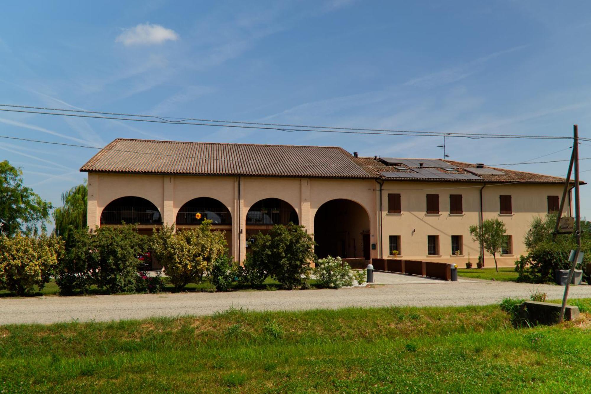 Hotel Antico Casale Caroli Gattatico Exterior foto